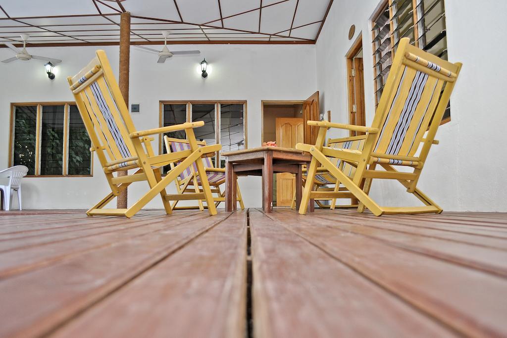 Fulidhoo La Perla Guest House Exterior photo